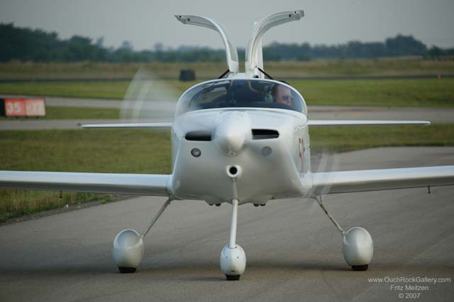 A4CW0174_RJ