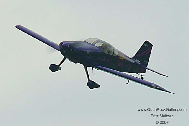 A4CW0281_RJ