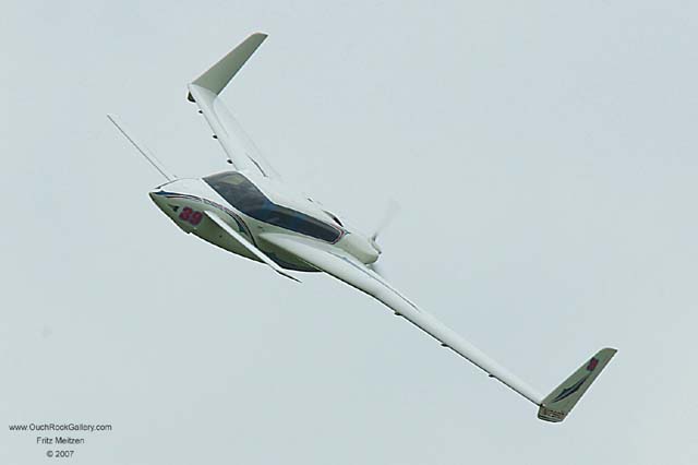 A4CW0292_RJ
