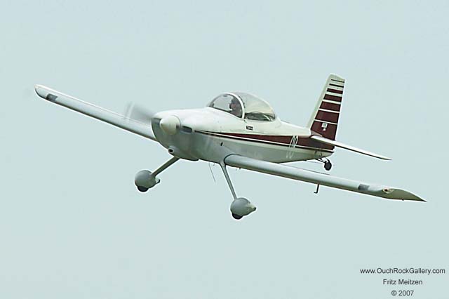 A4CW0300_RJ