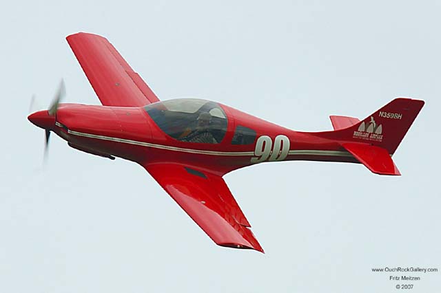 A4CW0305_RJ