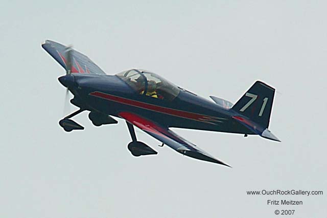 A4CW0353_RJ
