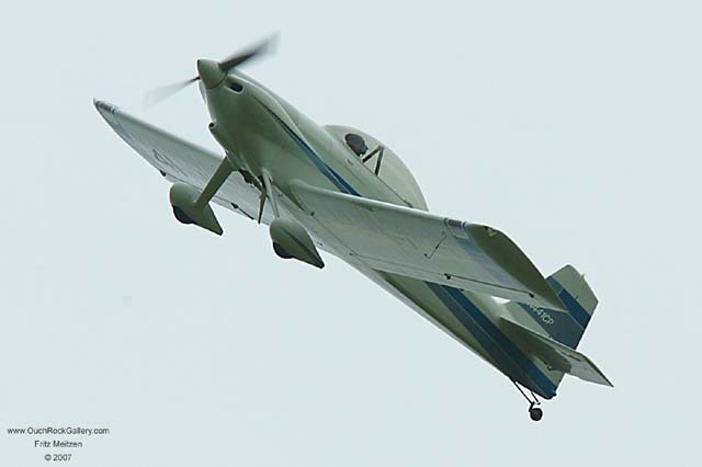 A4CW0373_RJ