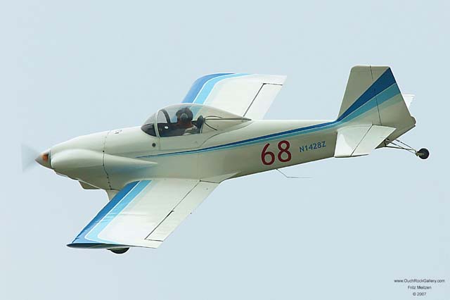 A4CW0392_RJ