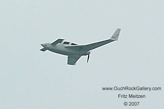 A4CW0404_RJ
