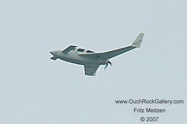 A4CW0405_RJ