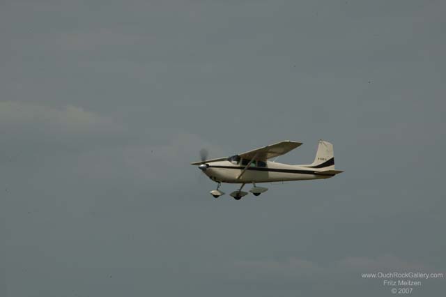 A4CW0483_RJ