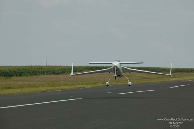 A4CW0531_RJ