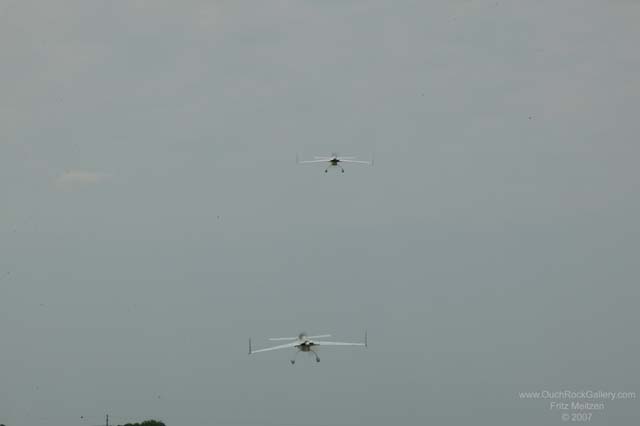 A4CW0533_RJ