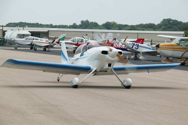 A4CW0536_RJ